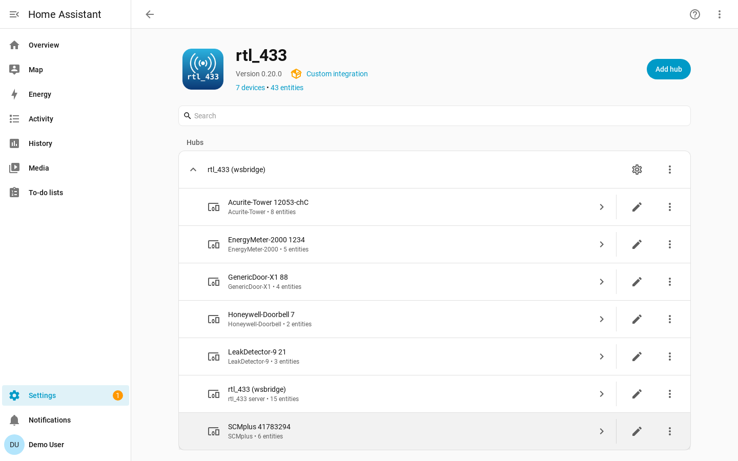A single rtl_433 receiver in Home Assistant with its nested devices: a weather sensor, energy meter, door sensor, doorbell, leak detector, and utility meter